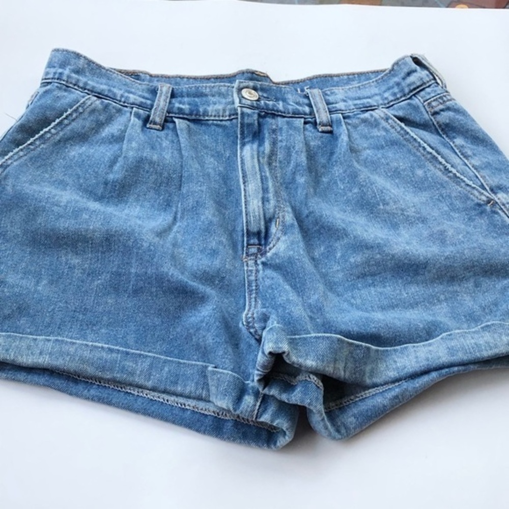 American Eagle Outfitters Blue Jean Mom Shorts Women’s Size 6 Medium Wash‎